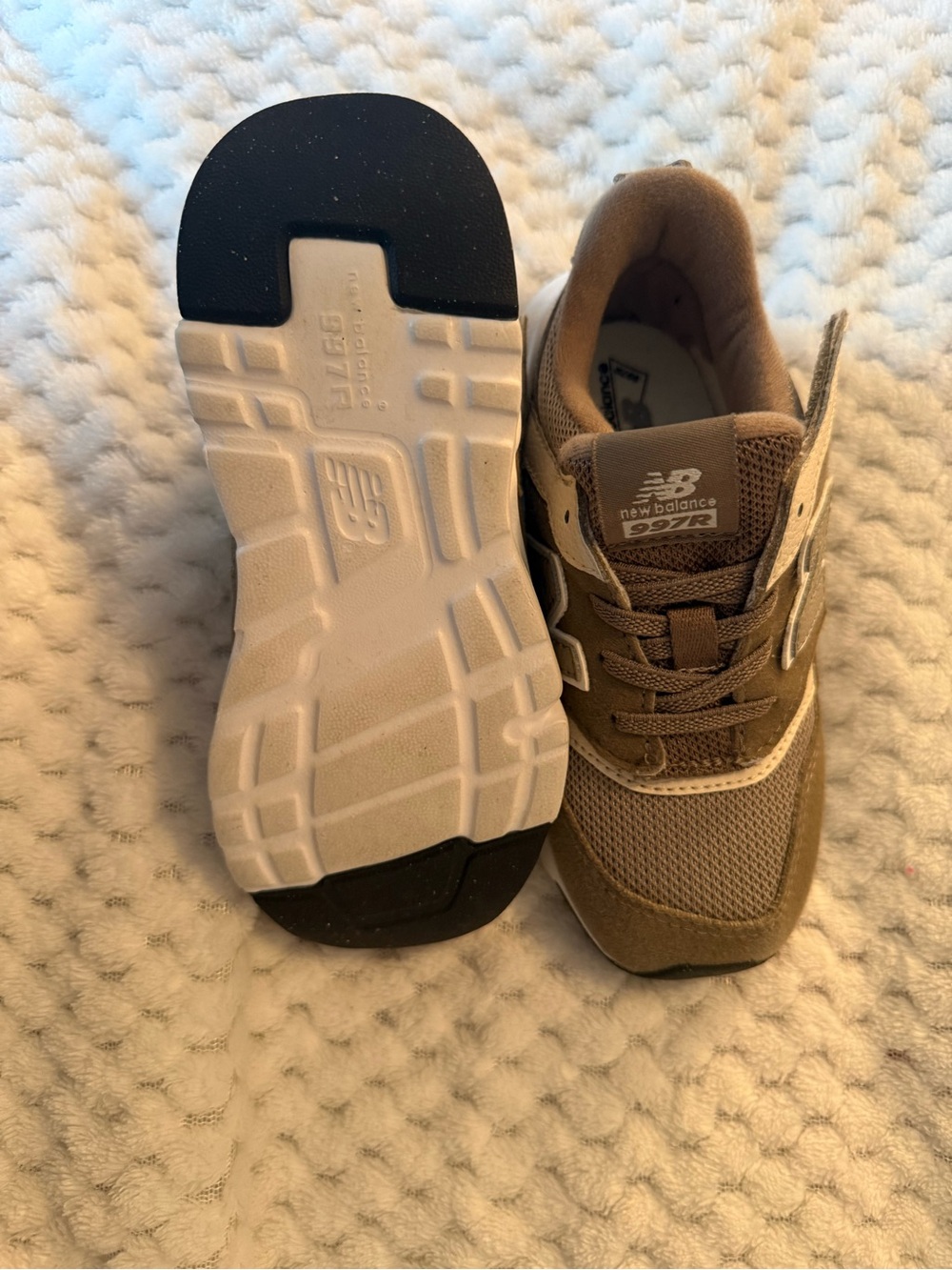 New Balance Kids Taupe and Cream Sneakers - Picture 2 of 4